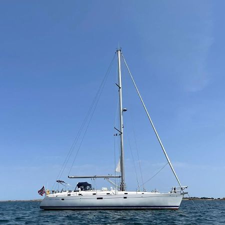 Beautiful And Comfortable Sailboat With Secure Parking Available Hotel Barcelona Exterior photo
