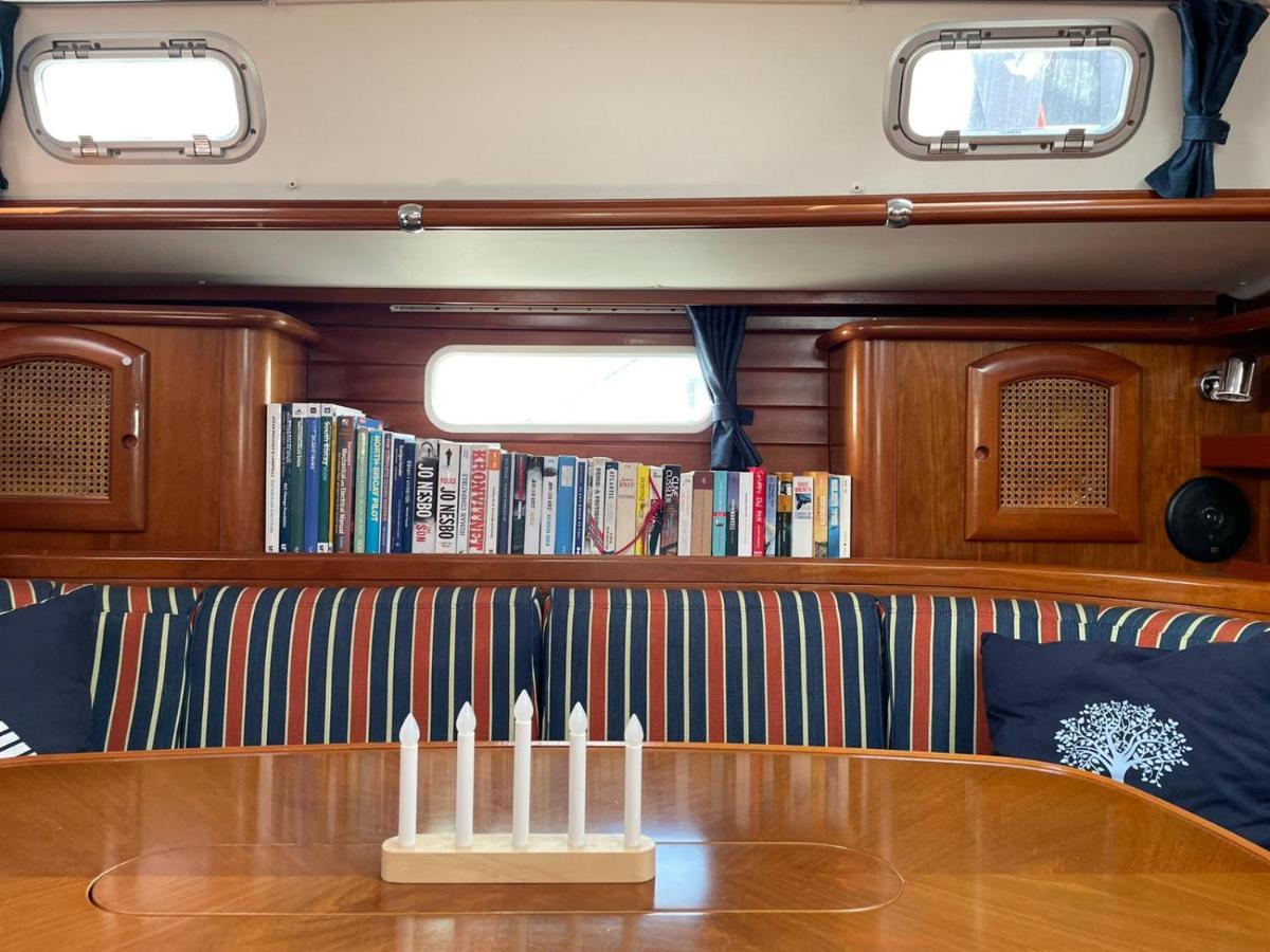 Beautiful And Comfortable Sailboat With Secure Parking Available Hotel Barcelona Exterior photo